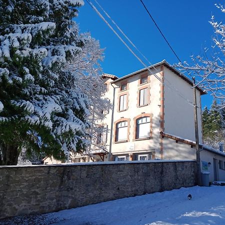 Gite Des 3 Etangs Malvières Extérieur photo