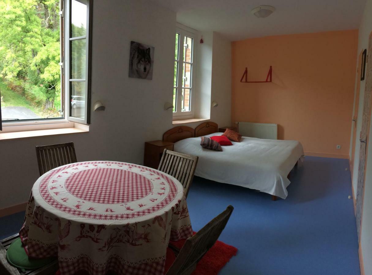Gite Des 3 Etangs Malvières Extérieur photo